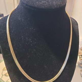 14k yellow gold 18"long necklace